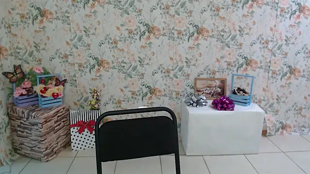 Lina Star S online show from 02.04.25