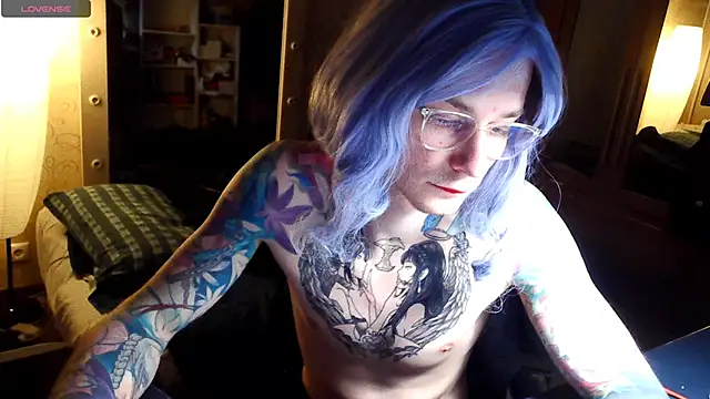 Julia dolls online show from 04.21.26