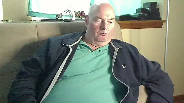 Snapshot of harley99574 chatting on 12.24.24 harley99574 online show from 12.24.24