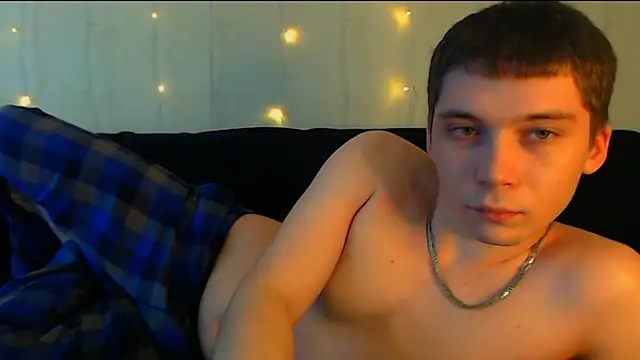 Snapshot of __sugarrebit chatting on 12.21.24 sugarrebit online show from 12.21.24