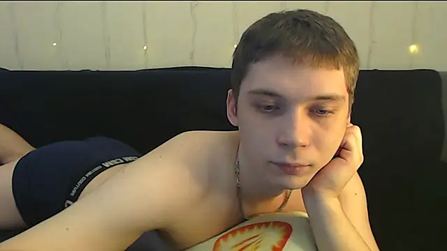 Snapshot of __sugarrebit chatting on 12.21.24 sugarrebit online show from 12.21.24