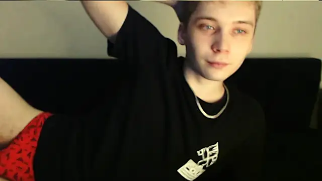 Snapshot of __sugarrebit chatting on 03.03.25 sugarrebit online show from 03.03.25