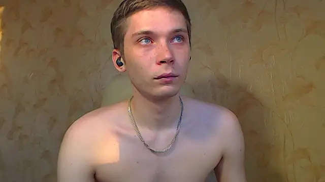 Snapshot of __sugarrebit chatting on 09.10.25 sugarrebit online show from 09.10.25