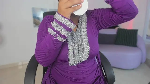 Snapshot of jazmin_anbar chatting on 06.16.26 jazmin anbar online show from 06.16.26
