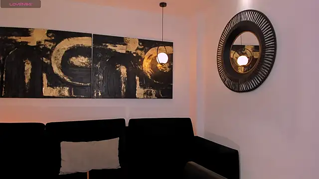 MiaFarrell  online show from 04.04.26