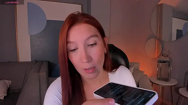 Snapshot of MiaFarrell_ chatting on 04.26.26 MiaFarrell online show from 04.26.26