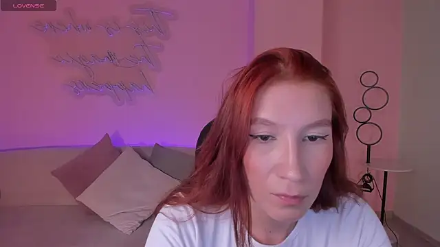 Snapshot of MiaFarrell_ chatting on 05.29.26 MiaFarrell online show from 05.29.26