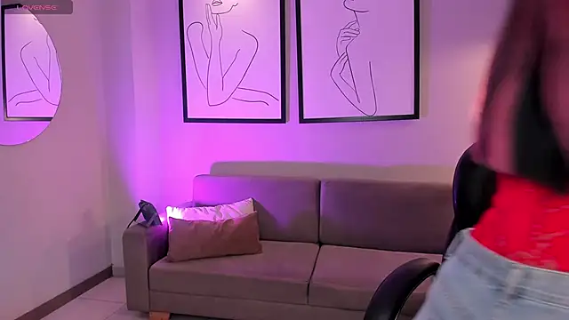 BellaCarteer  online show from 11.05.25