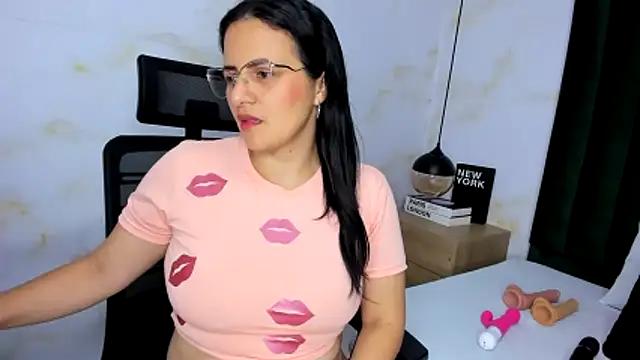 africa holmes online show from 11.13.25