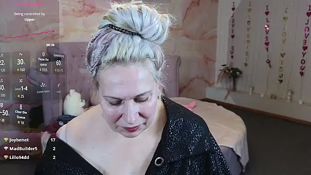 Penelope Pinky online show from 01.15.26