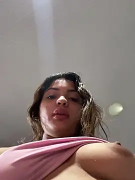 Snapshot of Nicollygriu chatting on 06.03.26 Nicollygriu online show from 06.03.26