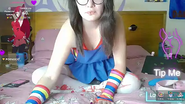 MilahHot13 online show from 10.29.25