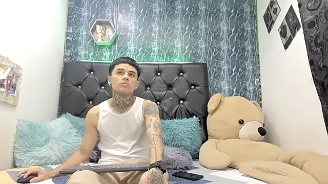 exotic hot couple online show from 11.25.25