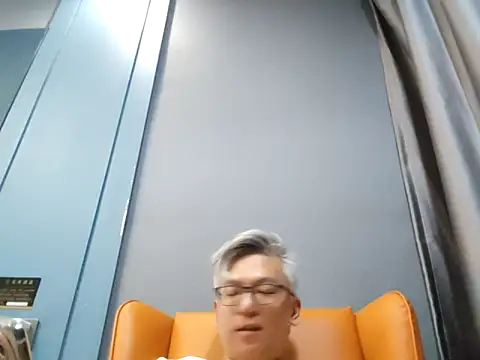 leoUSIR online show from 11.01.25