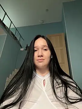 Snapshot of KillaSMilla chatting on 01.22.25 KillaSMilla online show from 01.22.25