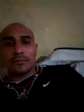 Snapshot of NewBe9D9 chatting on 03.09.25 NewBe9D9 online show from 03.09.25