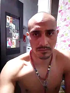 Snapshot of NewBe9D9 chatting on 03.14.25 NewBe9D9 online show from 03.14.25