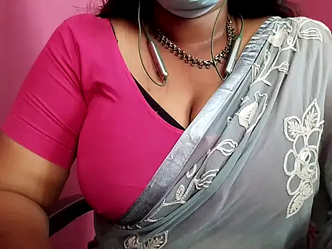 Snapshot of Tamilsathya2024 chatting on 02.23.25 Tamilsathya2024 online show from 02.23.25
