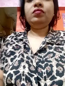 sunita-doll online show from 12.18.25