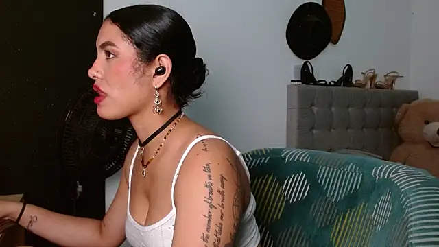 Sexy Lia  online show from 04.05.26