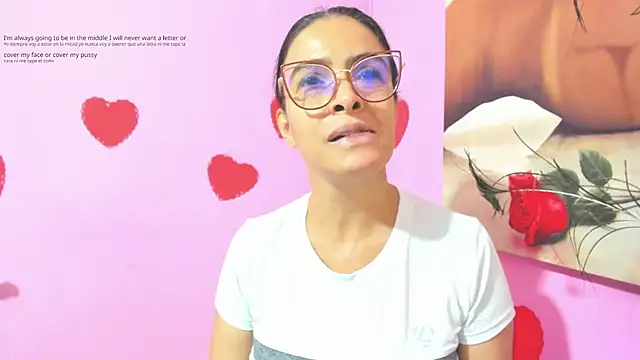 miss--flora online show from 02.20.25