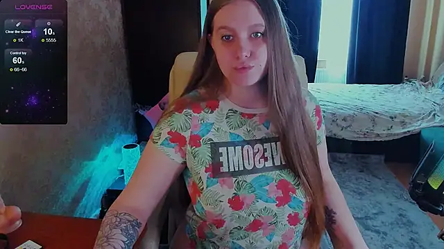 Alice Dreamgirl  online show from 02.18.25