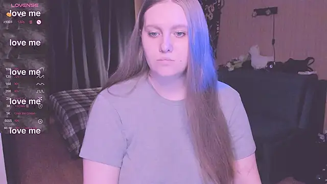 Alice Dreamgirl  online show from 10.16.25