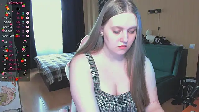 Alice Dreamgirl  online show from 11.04.25