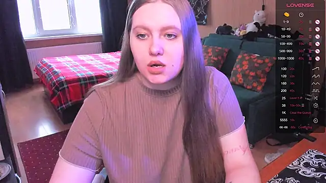 Alice Dreamgirl  online show from 01.13.26