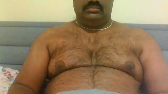 Snapshot of indianbearbot chatting on 12.28.24 indianbearbot online show from 12.28.24