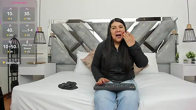 hotmature1 online show from 09.27.25