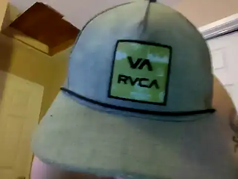 Huntzg23 online show from 11.24.25