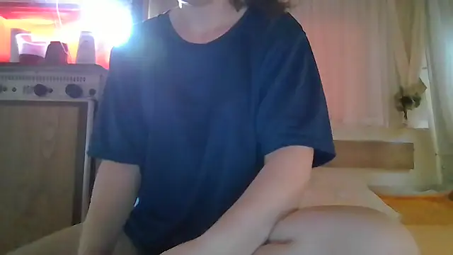 Snapshot of Eleni_Pappa chatting on 05.17.26 Eleni Pappa online show from 05.17.26