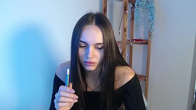 IrinaShayk18 online show from 02.05.25