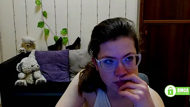 Alicia redfollow online show from 03.04.25