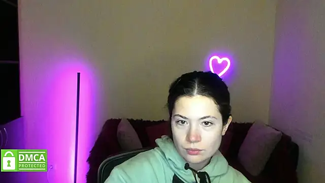 Alicia redfollow online show from 12.04.25