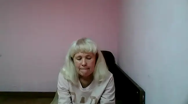 sakura blonde online show from 02.06.25