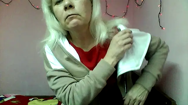 sakura blonde online show from 03.01.26