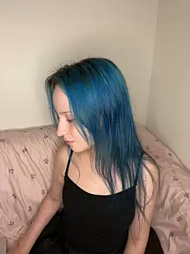 bumble bee online show from 12.27.24