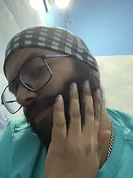 Arsh Loves Luv online show from 12.25.24