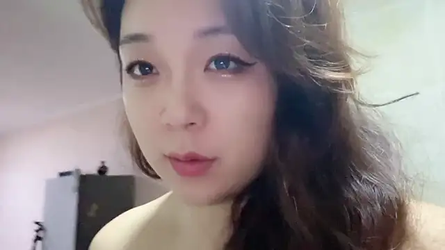 Snapshot of Z30966903S chatting on 02.04.26 Z30966903S online show from 02.04.26