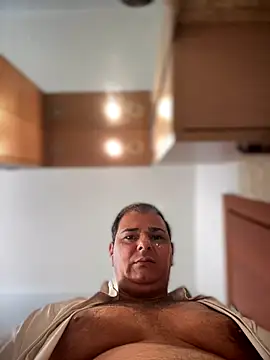 Snapshot of SecretlyDD chatting on 11.25.25 SecretlyDD online show from 11.25.25