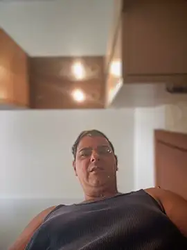 Snapshot of SecretlyDD chatting on 11.29.25 SecretlyDD online show from 11.29.25