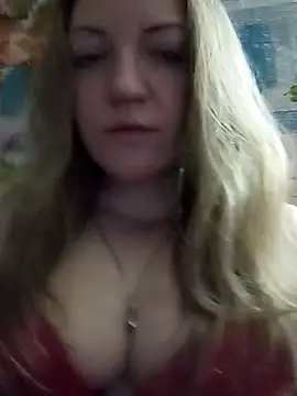 KattyLuuu online show from 11.27.25