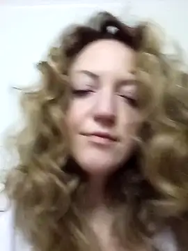 Snapshot of KattyLuuu chatting on 04.01.26 KattyLuuu online show from 04.01.26