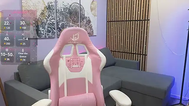 Snapshot of Ellie_Wellie chatting on 01.26.25 Ellie Wellie online show from 01.26.25