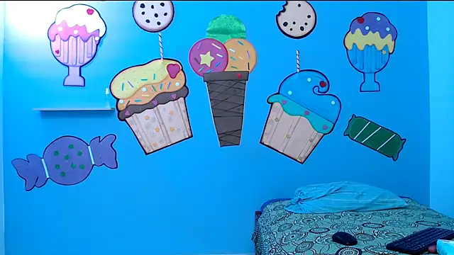 Snapshot of sweetfantacies18 chatting on 03.13.25 sweetfantacies18 online show from 03.13.25