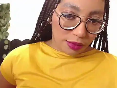 AmyBriiggs online show from 11.04.25