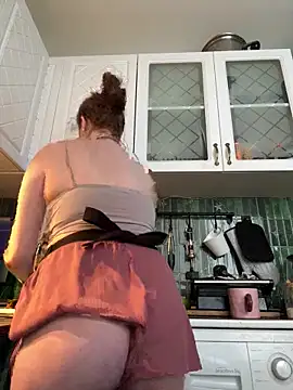 Snapshot of MayaMystic chatting on 02.19.26 MayaMystic online show from 02.19.26