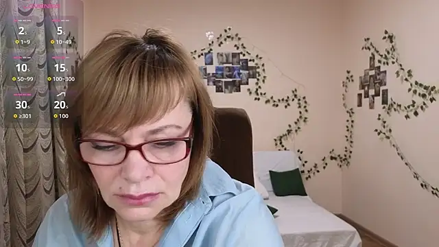 Snapshot of Miss_Moren chatting on 11.24.25 Miss Moren online show from 11.24.25